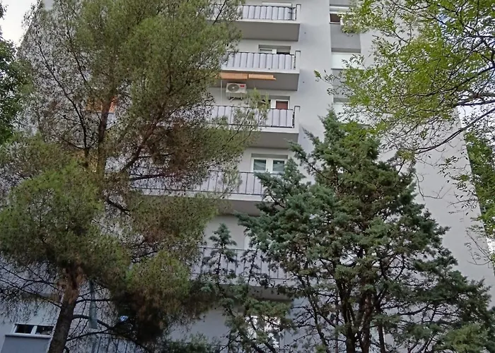 Apolonija דירה *