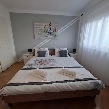 Apartament Apolonija *