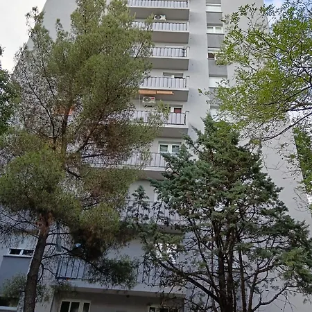 Apolonija Apartament *